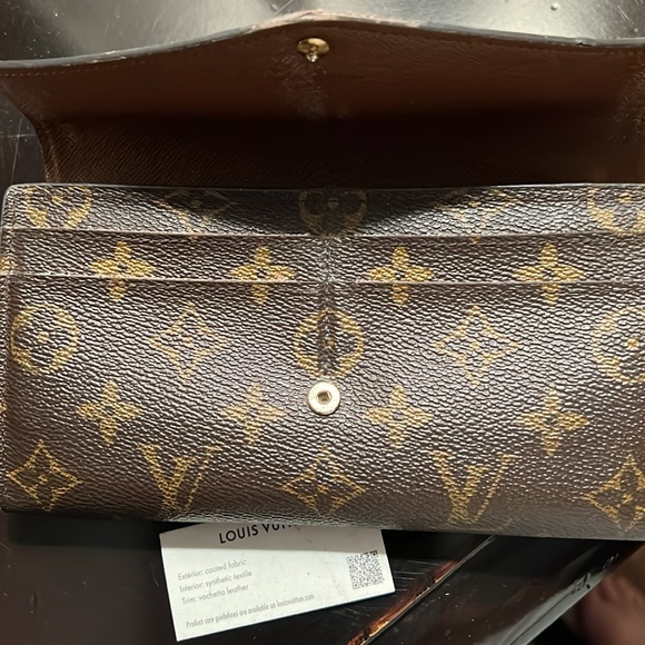 Authentic Louie Vuitton wallet - Picture 2 of 5